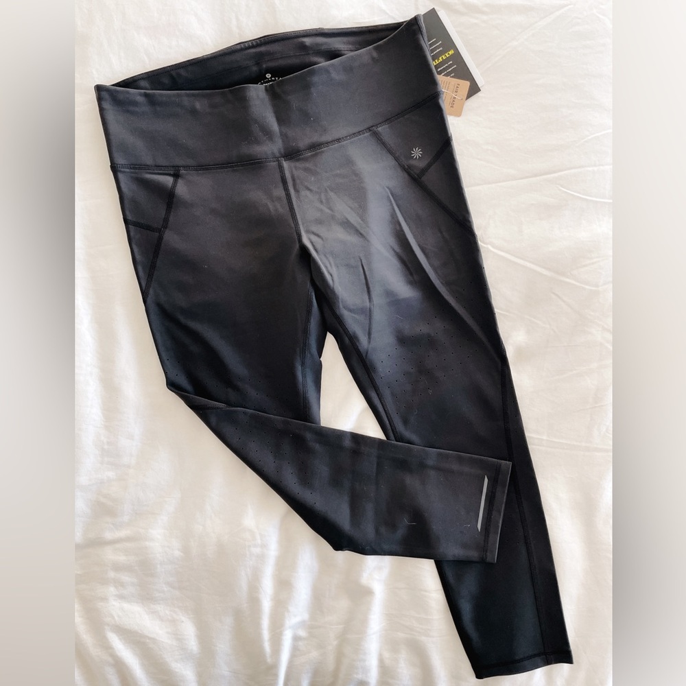 Athleta Women’s Black TruCool 7/8 Leggings XL NWT